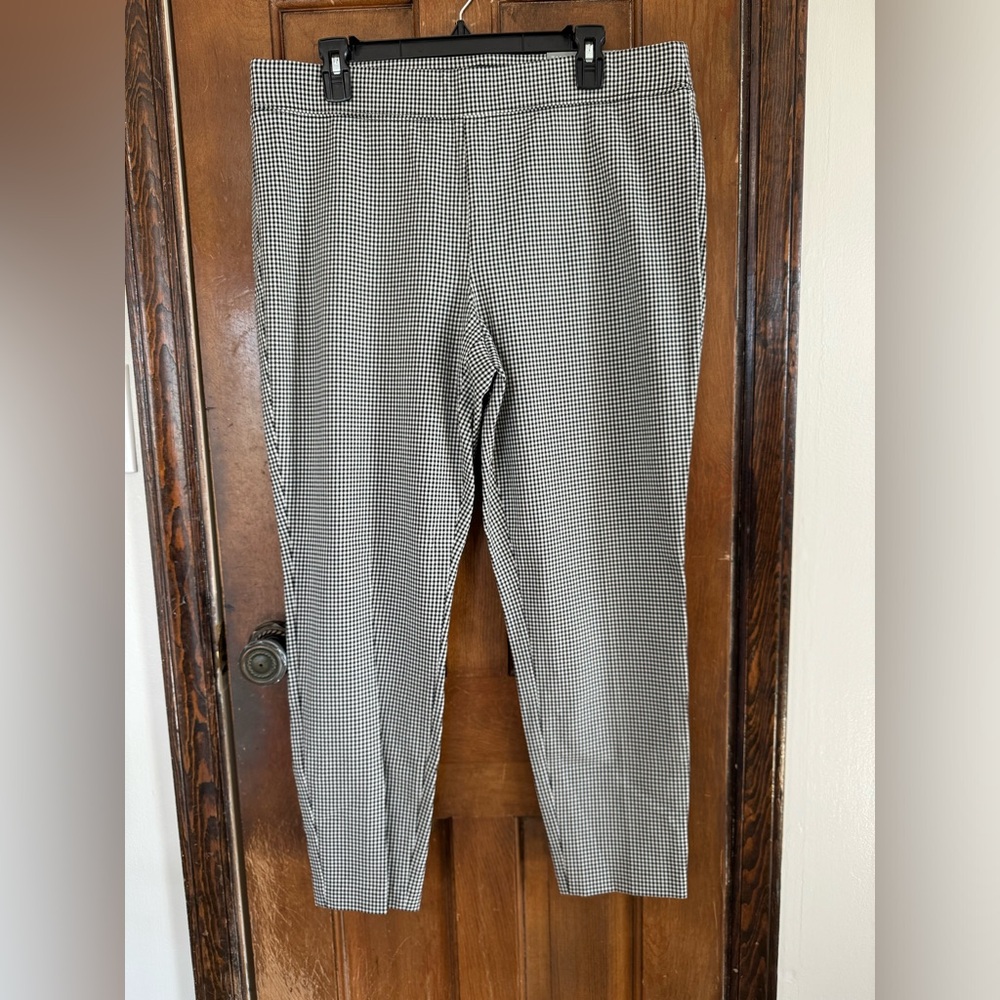 NWT woman’s talbots pull on casual pants sz 16